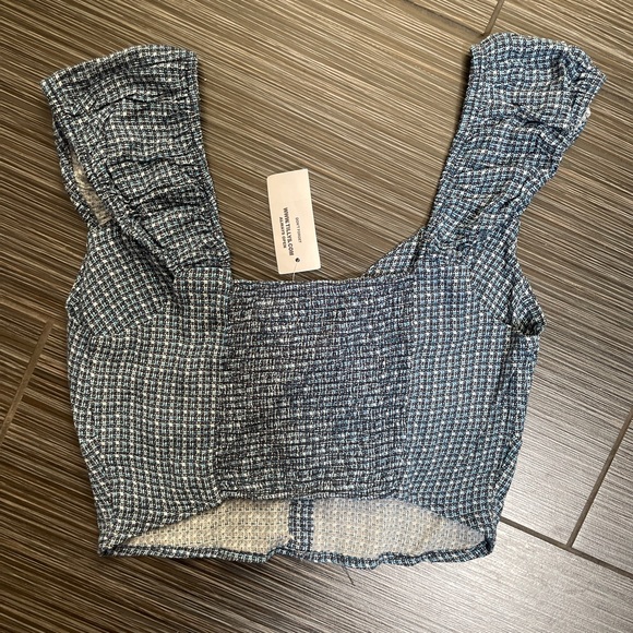 Crop Top Tilly’s New with tags front button blue plaid size small cropped top - Picture 2 of 6